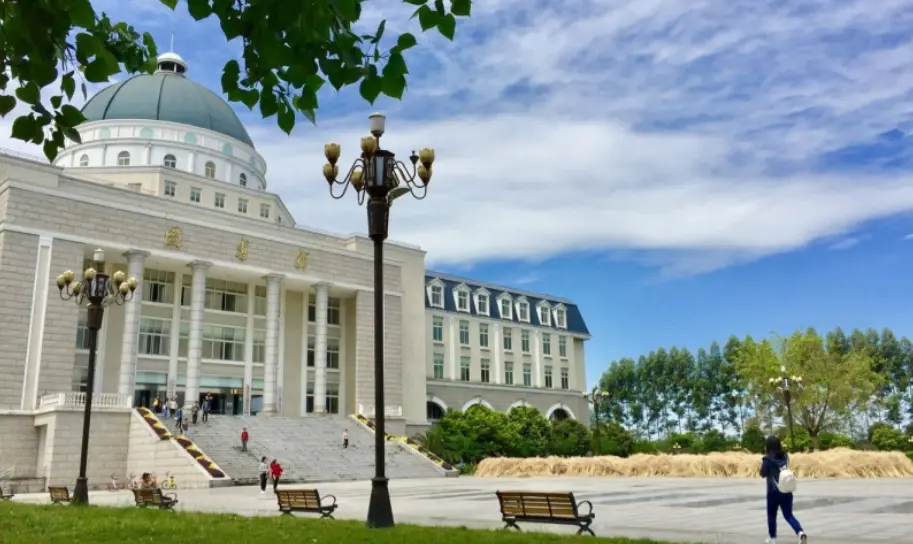 四川学院锦城学院_四川大学锦城学院英语翻译_四川大学锦城学院英语